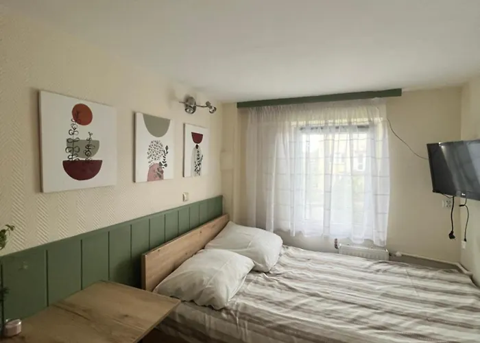 Kwatera Pod Orzechem Guest house 3*